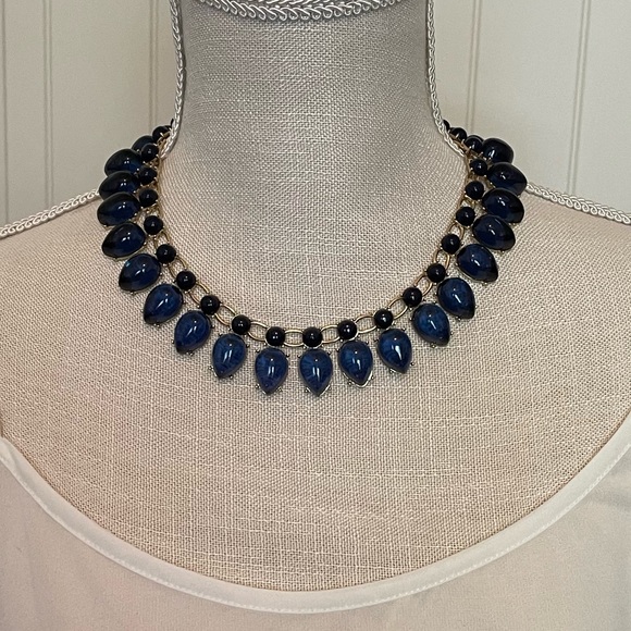 Vineyard Vines Necklace - Picture 1 of 2